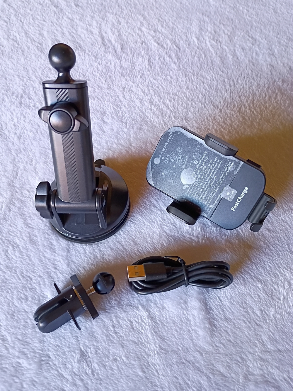 Chgeek 15W Wireless Car Charger Auto-Clamping Phone Mount